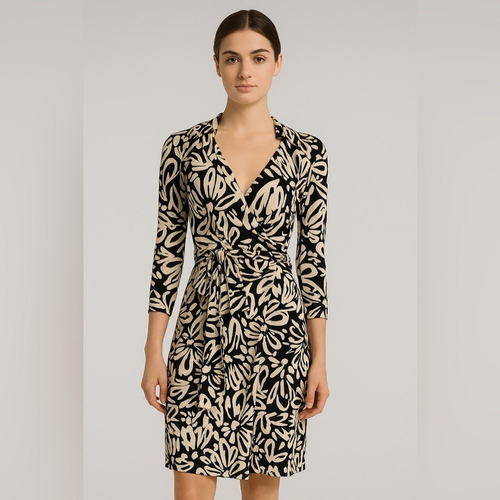 DIANE Von Furstenberg Julian Silk Wrap Dress/Size 4